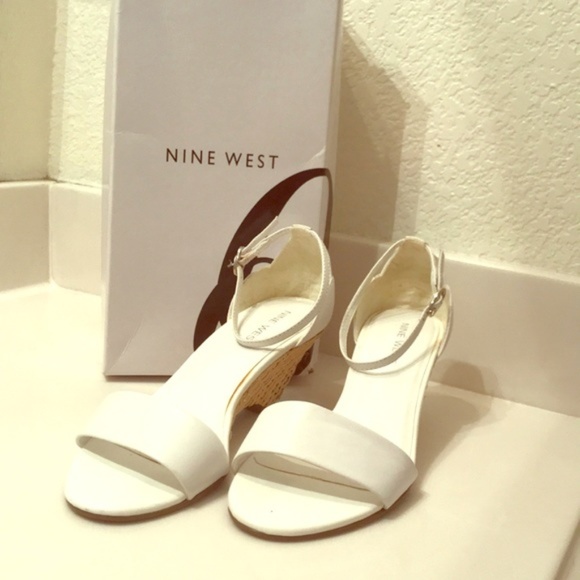 Nine West Shoes - Nine West Size 7 Wedge White